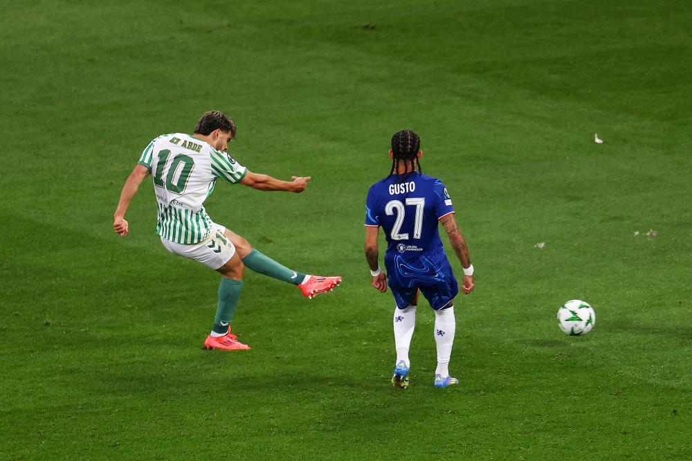 黄种人生理极限缔造者，亚洲田径单开一页，人类历史极限速度前15名